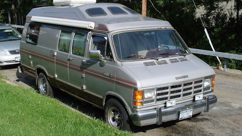 Dodge Ram Van (1G)