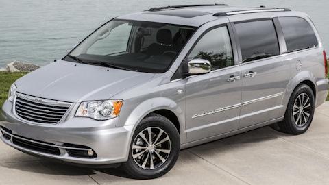 Chrysler Town and Country V
