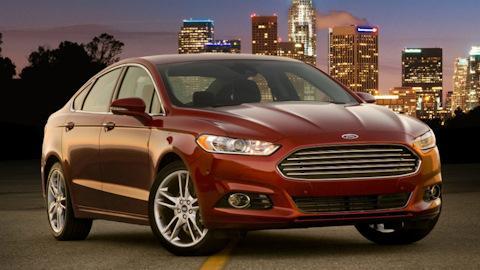 Ford Fusion (2G)