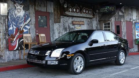 Ford Fusion (1G)