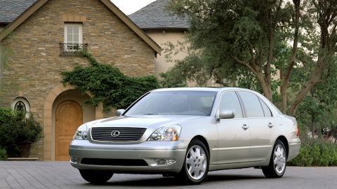 Lexus LS (UCF30)