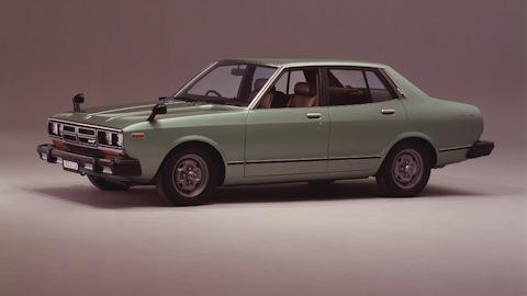 Nissan Bluebird (810)