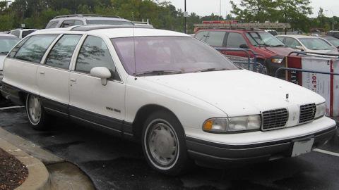 Oldsmobile Custom Cruiser (3G)