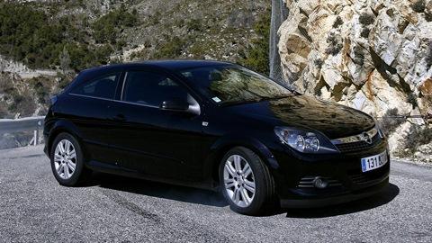 Opel Astra H GTC