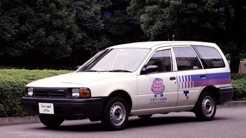 Nissan Wingroad (Y10)