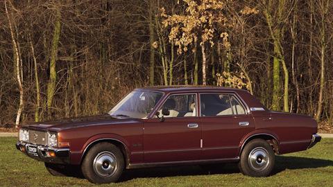 Toyota Crown (S80, S100)