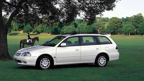 Toyota Caldina (210)