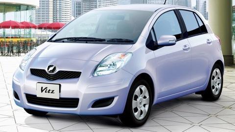Toyota Vitz (90)