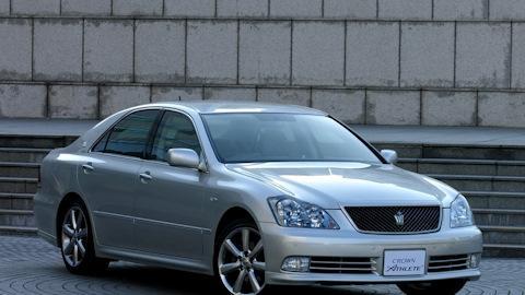 Toyota Crown (S180)