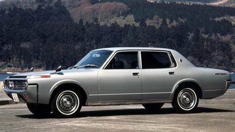 Toyota Crown (S60, S70)