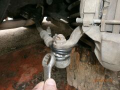 25.Замена пыльника рулевой тяги