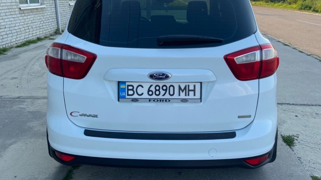 Ford C-Max II image #6