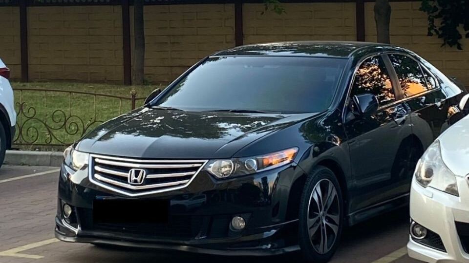 Honda Accord (8G) image #1