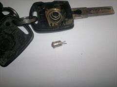 Фонарик в ключе зажигания image #3