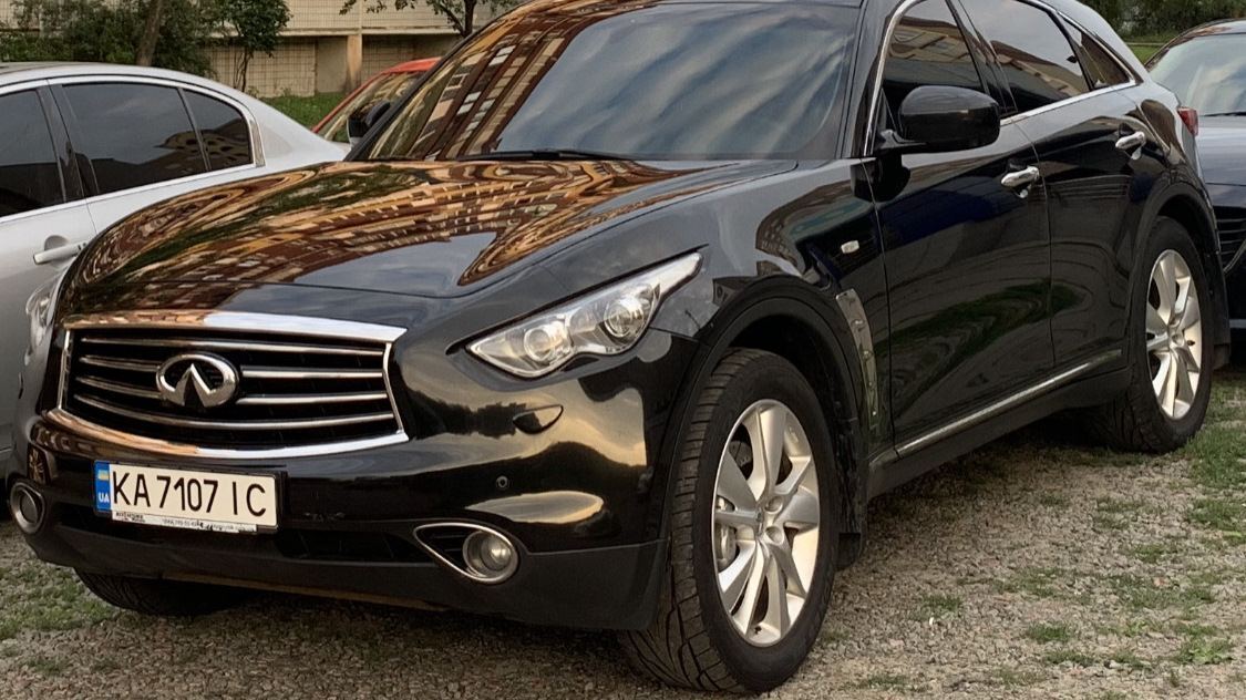 Infiniti QX70 image #1
