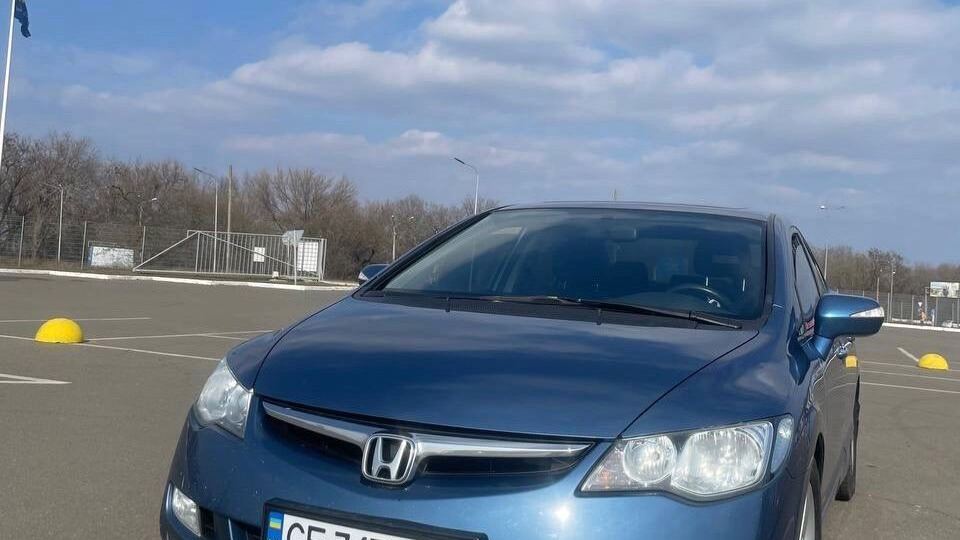 Honda Civic 4D (8G) image #1