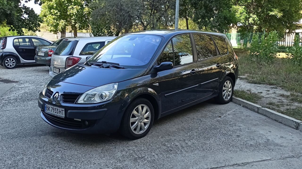 Renault Grand Scenic II image #1