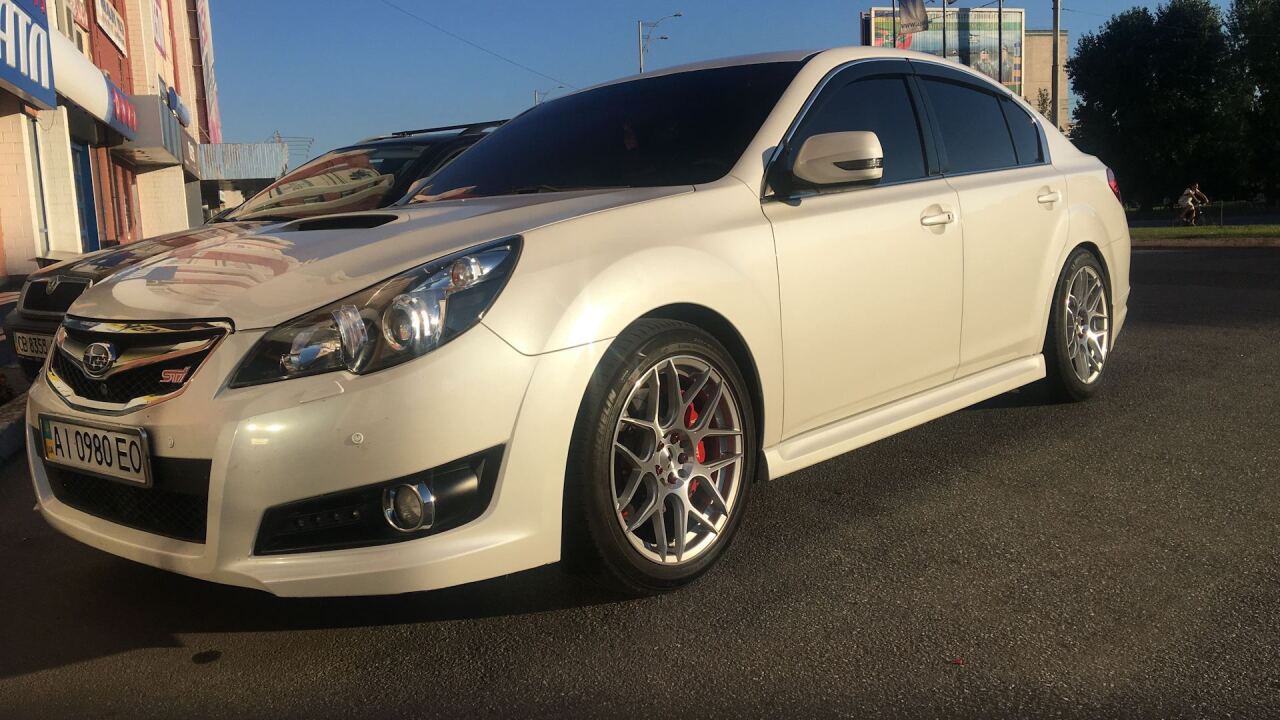 Subaru Legacy GT image #1