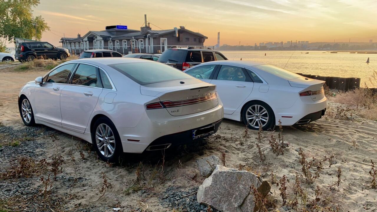 Lincoln MKZ Reserve 3.7 V6 FWD image #4