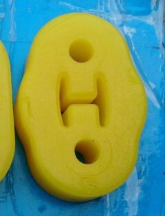 Полиуретановый подвес глушителя.