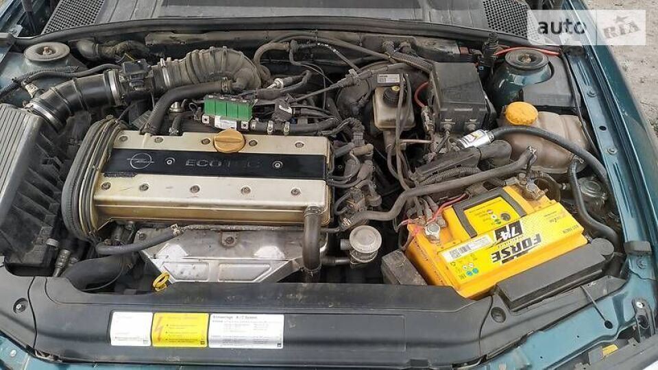 Opel Vectra CDX image #3