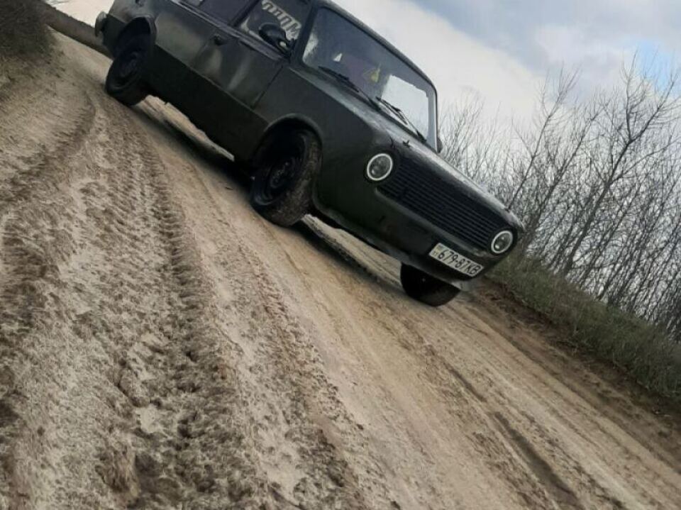 LADA 21011 image #1