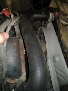 №24. Патрубок радиатора охлаждения