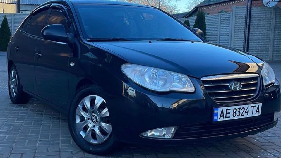 Hyundai Elantra (4G) image #1