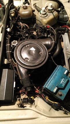 №5. Мойка подкапотного пространства