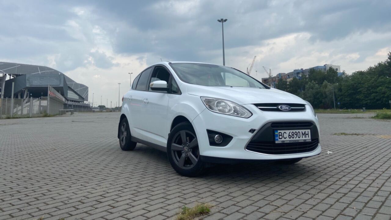 Ford C-Max II image #2
